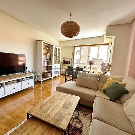 A Das Mercedes Apartment